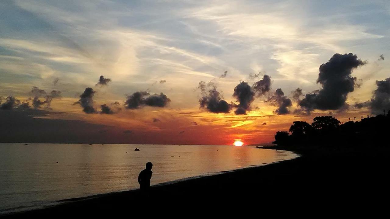 Gula Juruh Beach Front Амед Екстер'єр фото